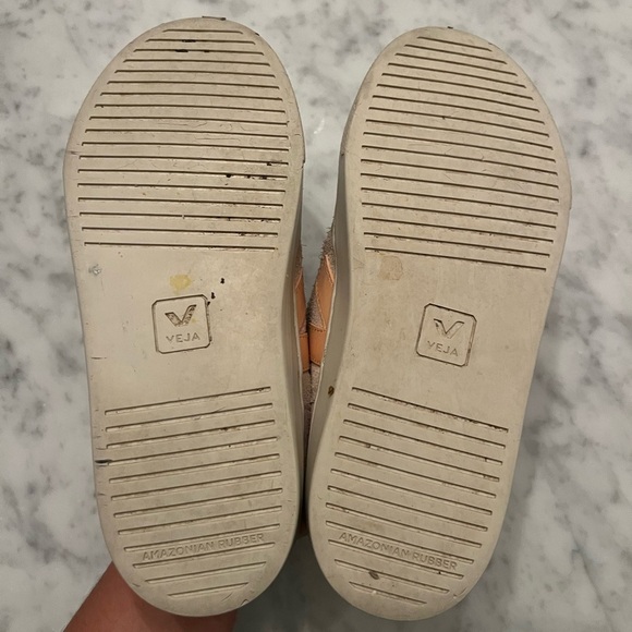 KIDS VEJA SNEAKERS - Picture 6 of 10